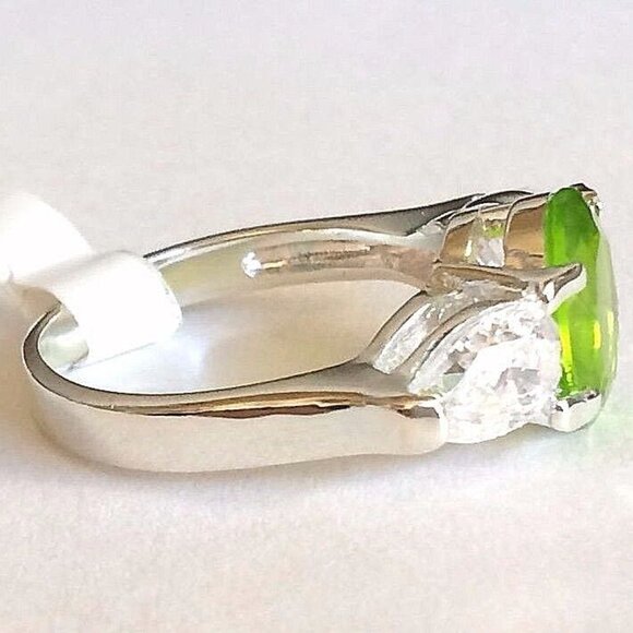 Sterling Silver Peridot Ring Size 7 8 9 Oval Green Cubic Zirconia Simulated 925 - Picture 4 of 10